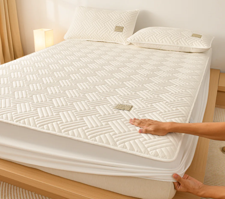 Why Do We Recommend Using Latex Mattress Topper Cover? 