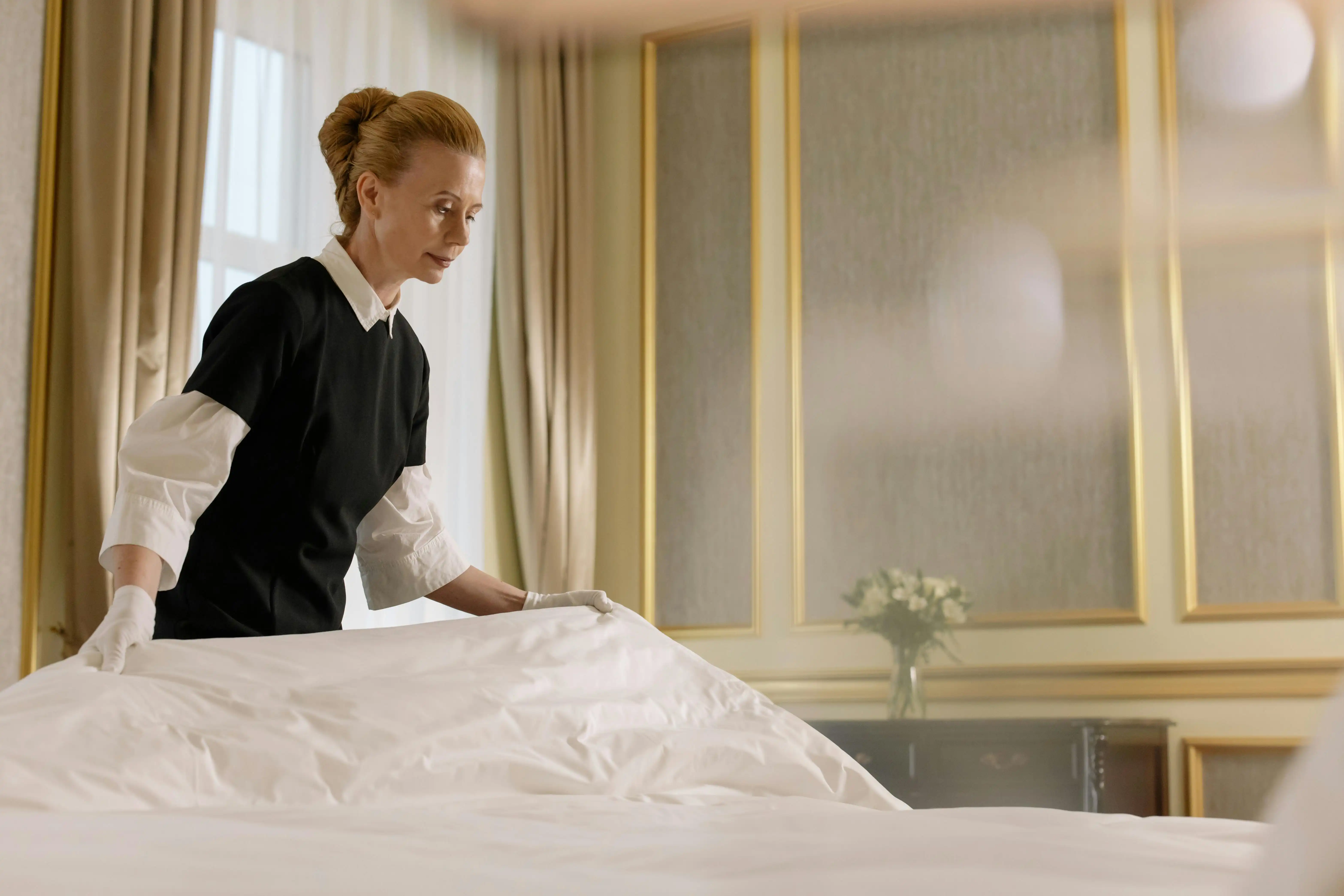 The Right Way to Wash Bed Sheets: Stop Letting Sweat and Dust Mites Sleep With You