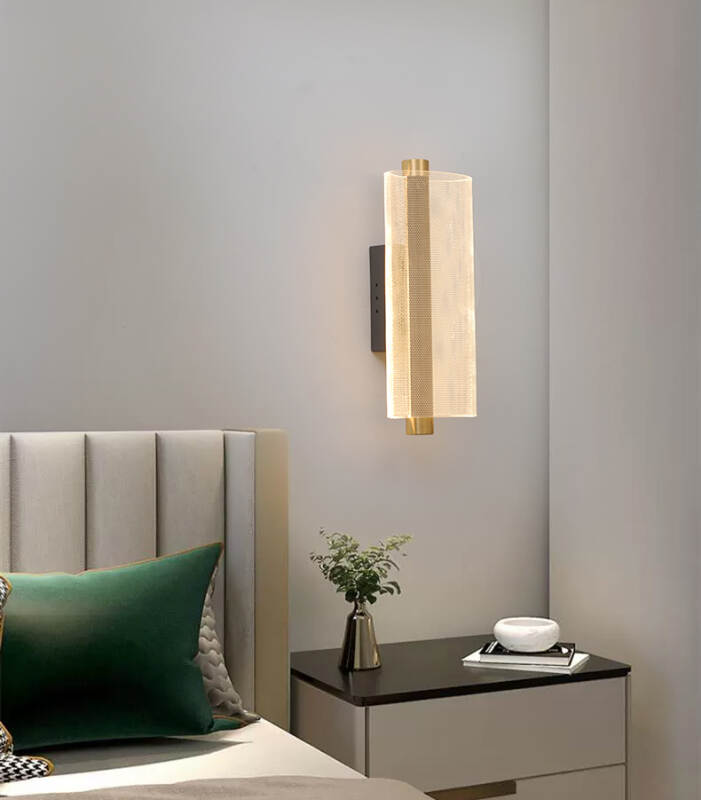 Elegant Wall Sconce