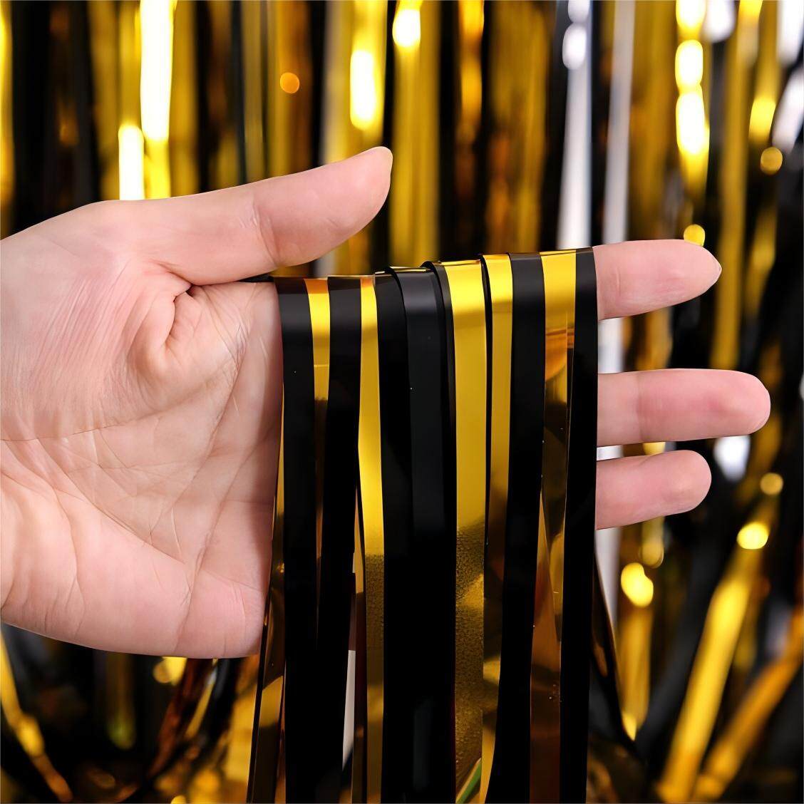 Foil curtain-black&gold