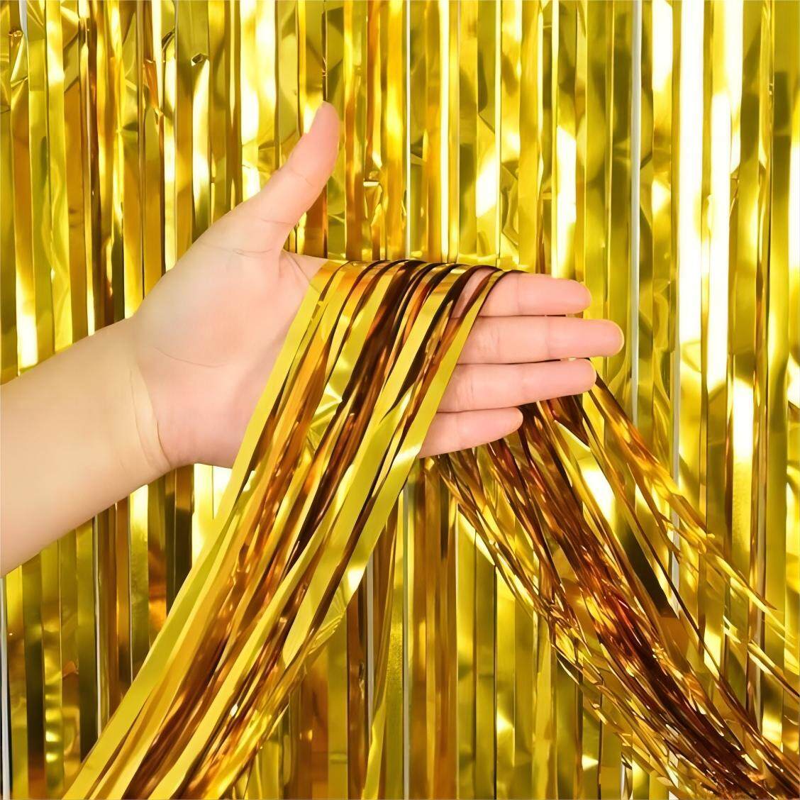 Foil curtain-gold