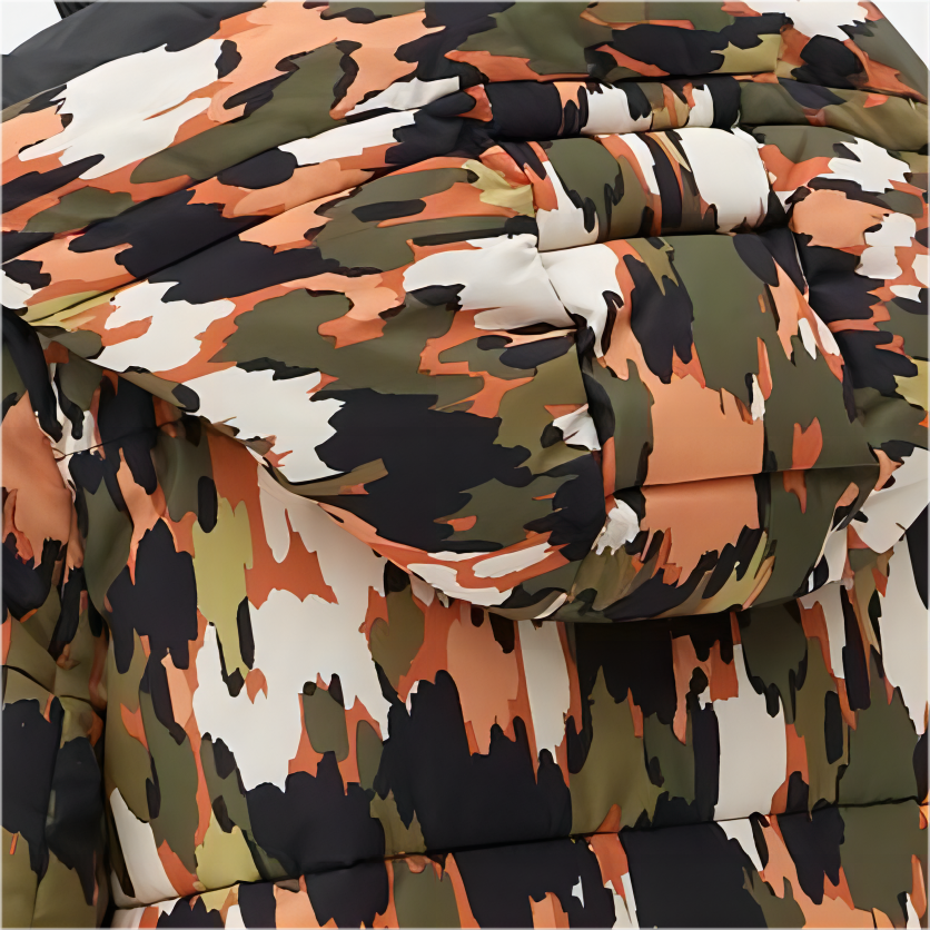Jacket, Puffer Jacket, 80% Duck Down, Camouflage Pattern, Hooded Turtleneck