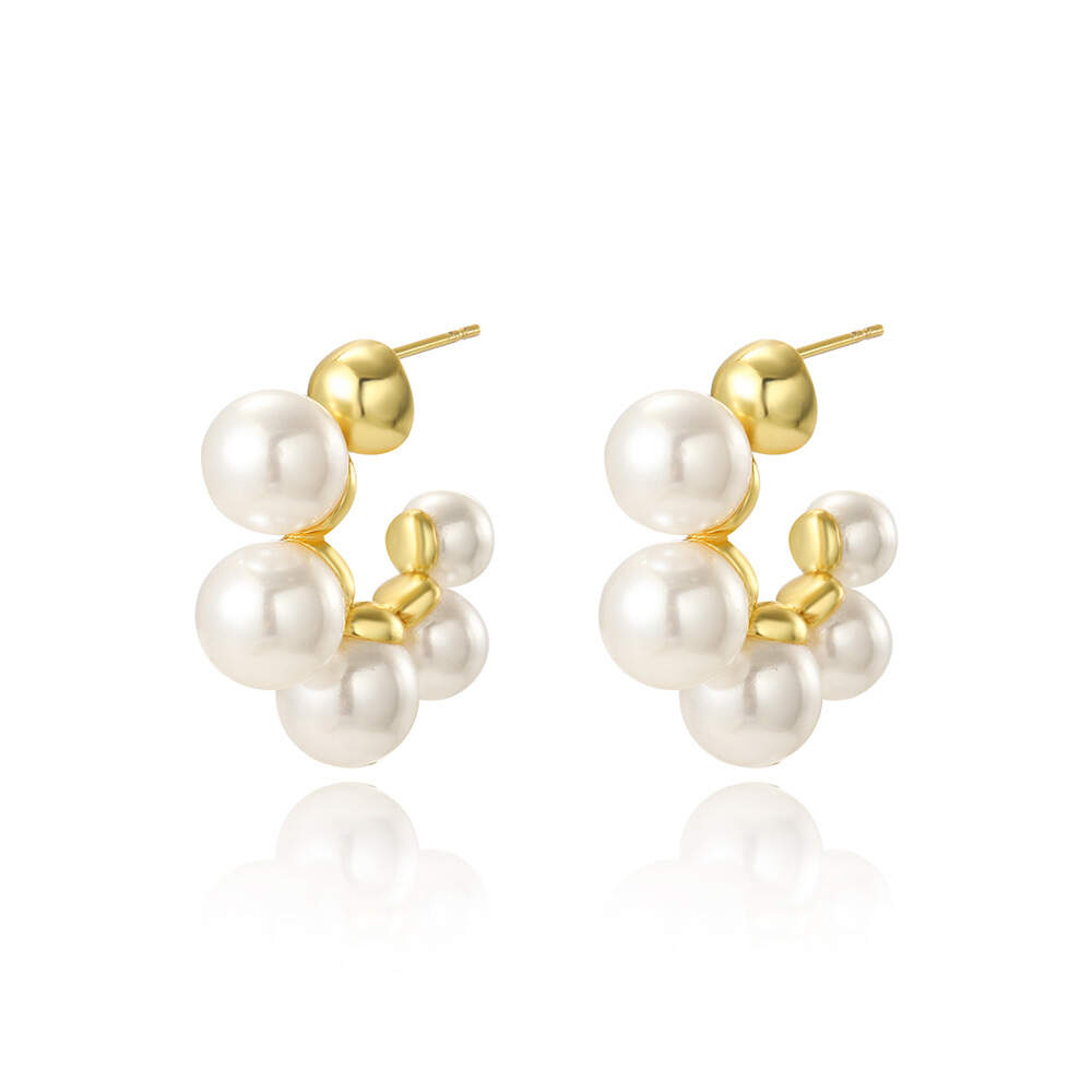 New Design Trendy Pearl Hoops 14K Gold Plating Shell Pearl Earrings for daily wear