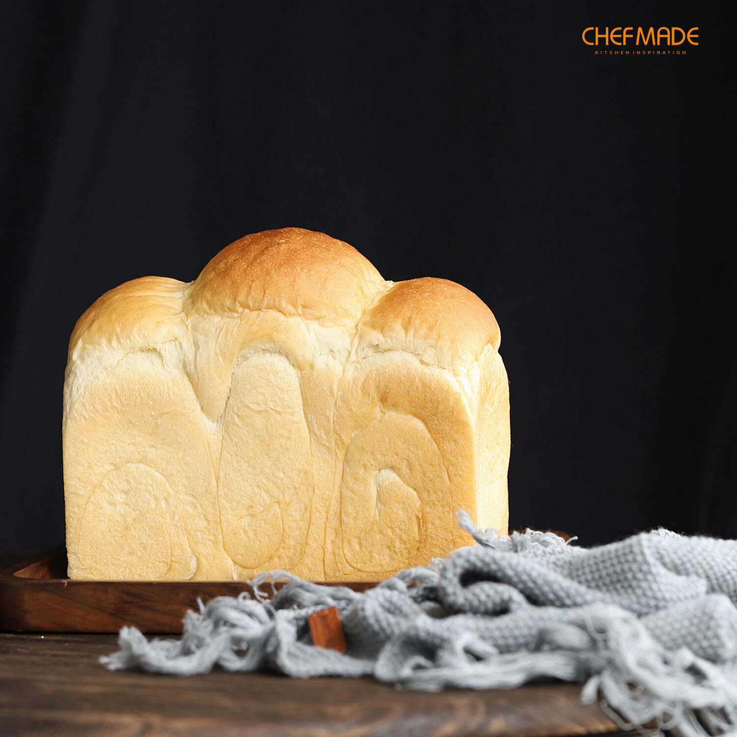 pullman loaf pan with cover