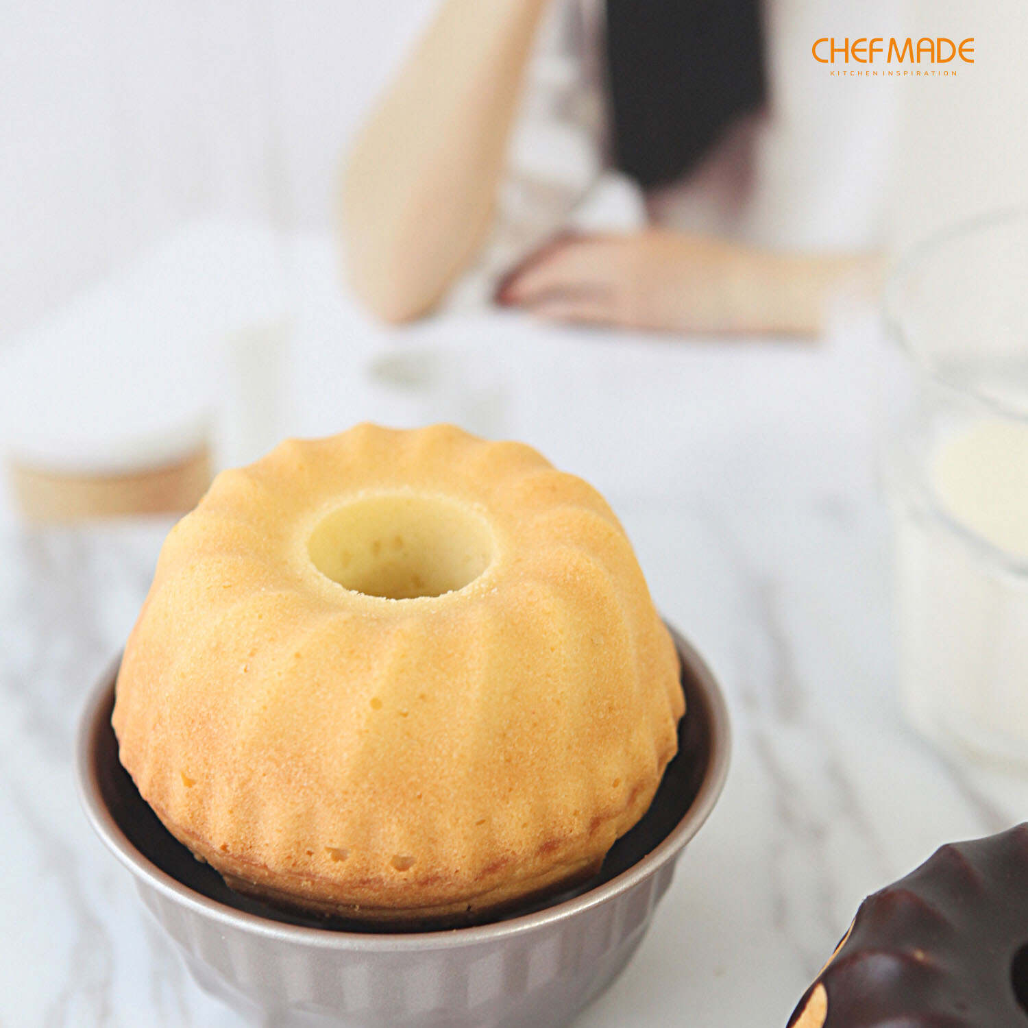 mini tube cake pan