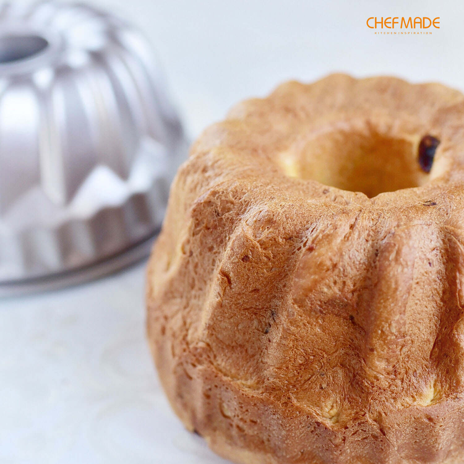 bundt pan with removable bottom, bundt pan with removable center