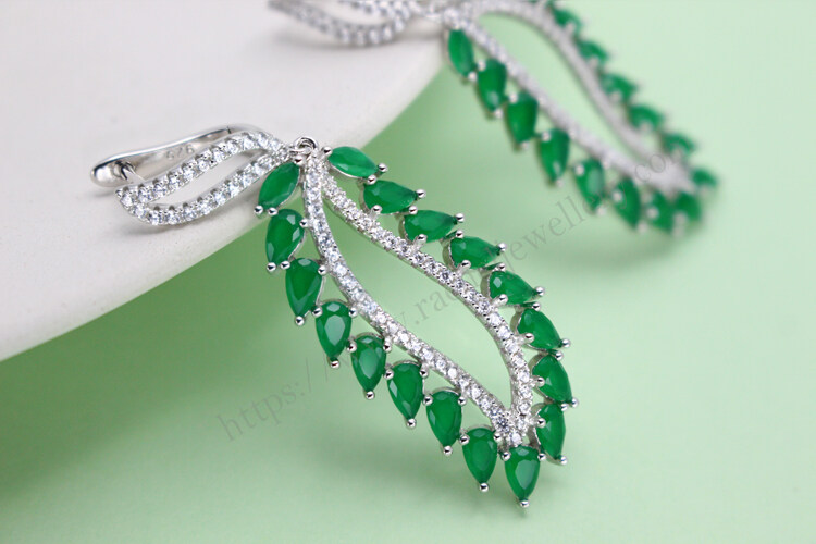Gems dangle earrings suppliers3.jpg
