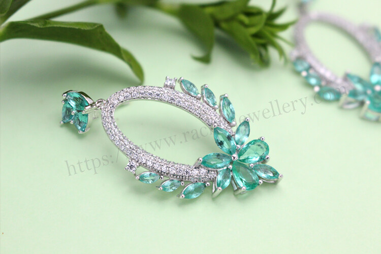 Lake green gemstone earrings suppliers3.jpg