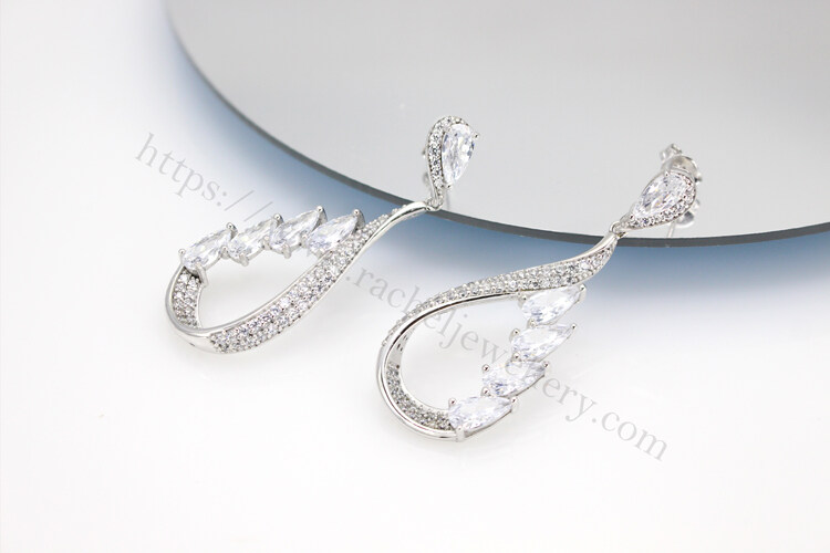 Customized white gems earrings.jpg