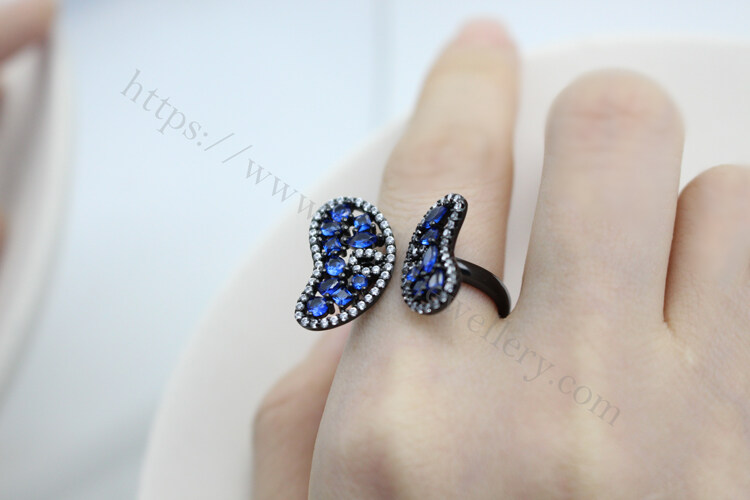 Dark blue gemstone ring manufacturers3.jpg