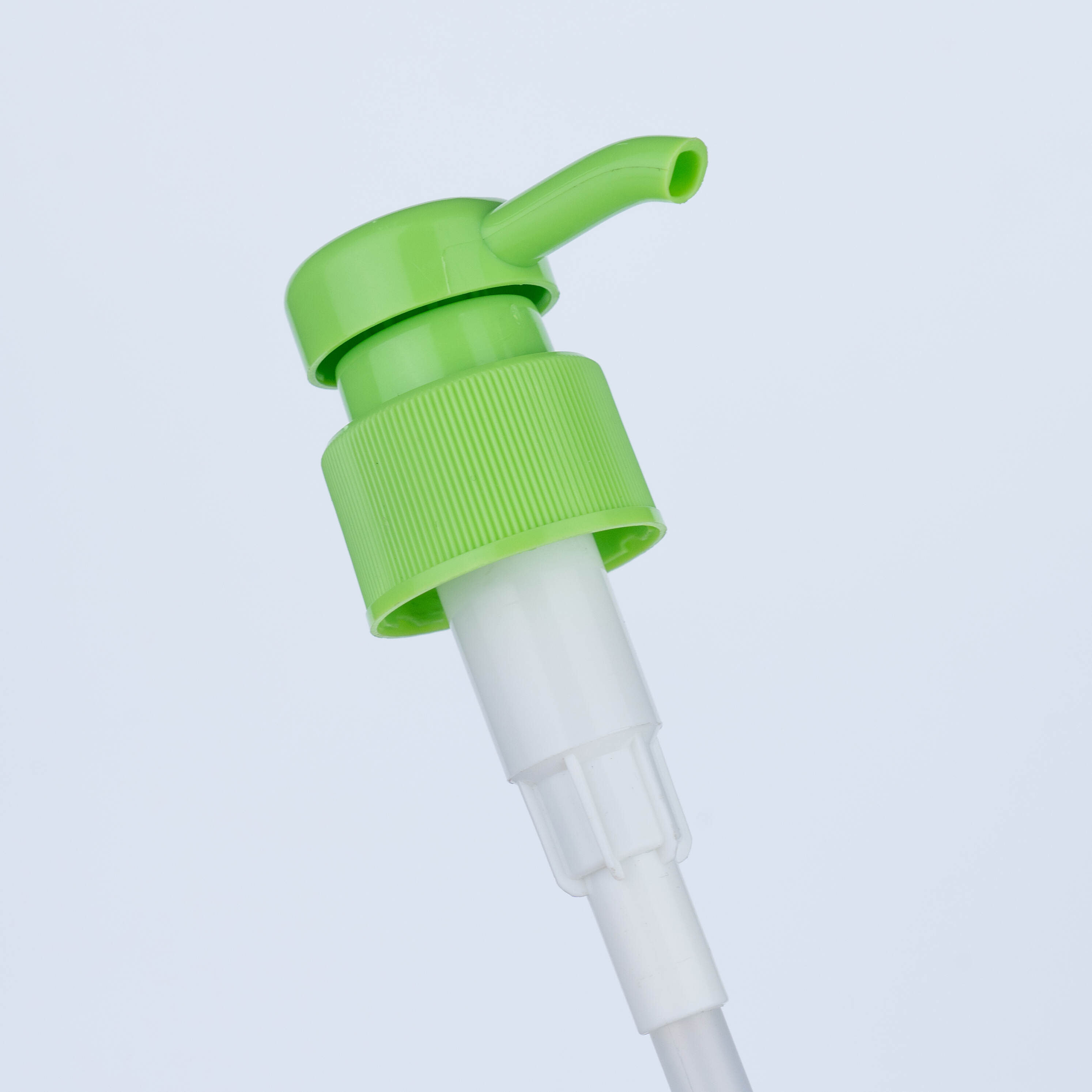plastic emulsion pump manufacturer,wholesale essential oil bottle pumps,custom OEM emulsion pump supplier,round-head plastic pump factory China,bulk emulsion pump vendor