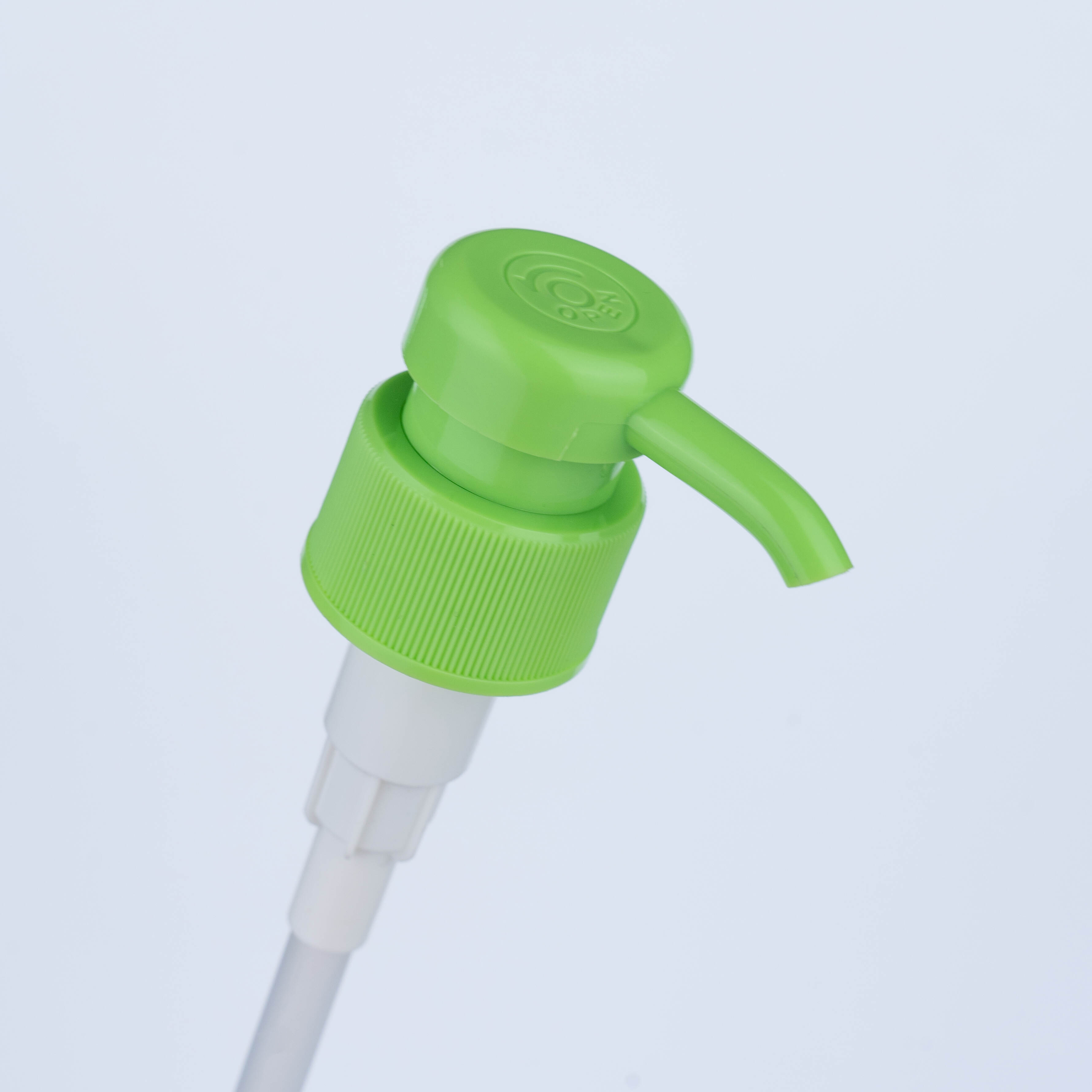 plastic emulsion pump manufacturer,wholesale essential oil bottle pumps,custom OEM emulsion pump supplier,round-head plastic pump factory China,bulk emulsion pump vendor