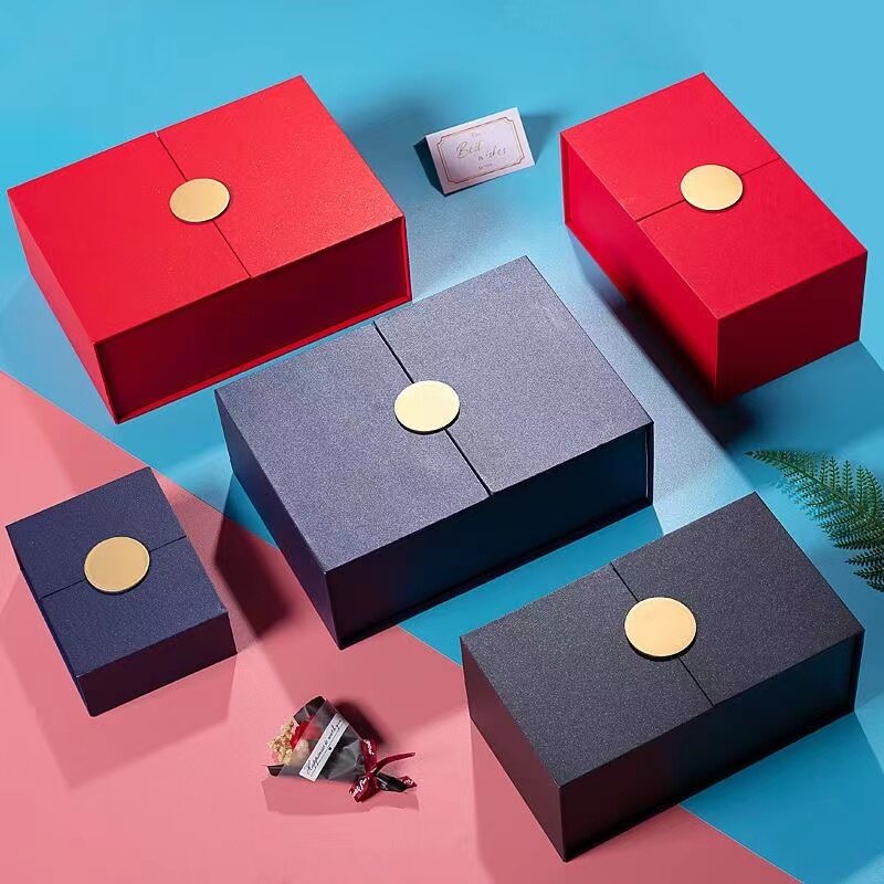 Custom Wholesale Luxury Closure Folding Black Packaging Cardboard Magnetic Gift Box