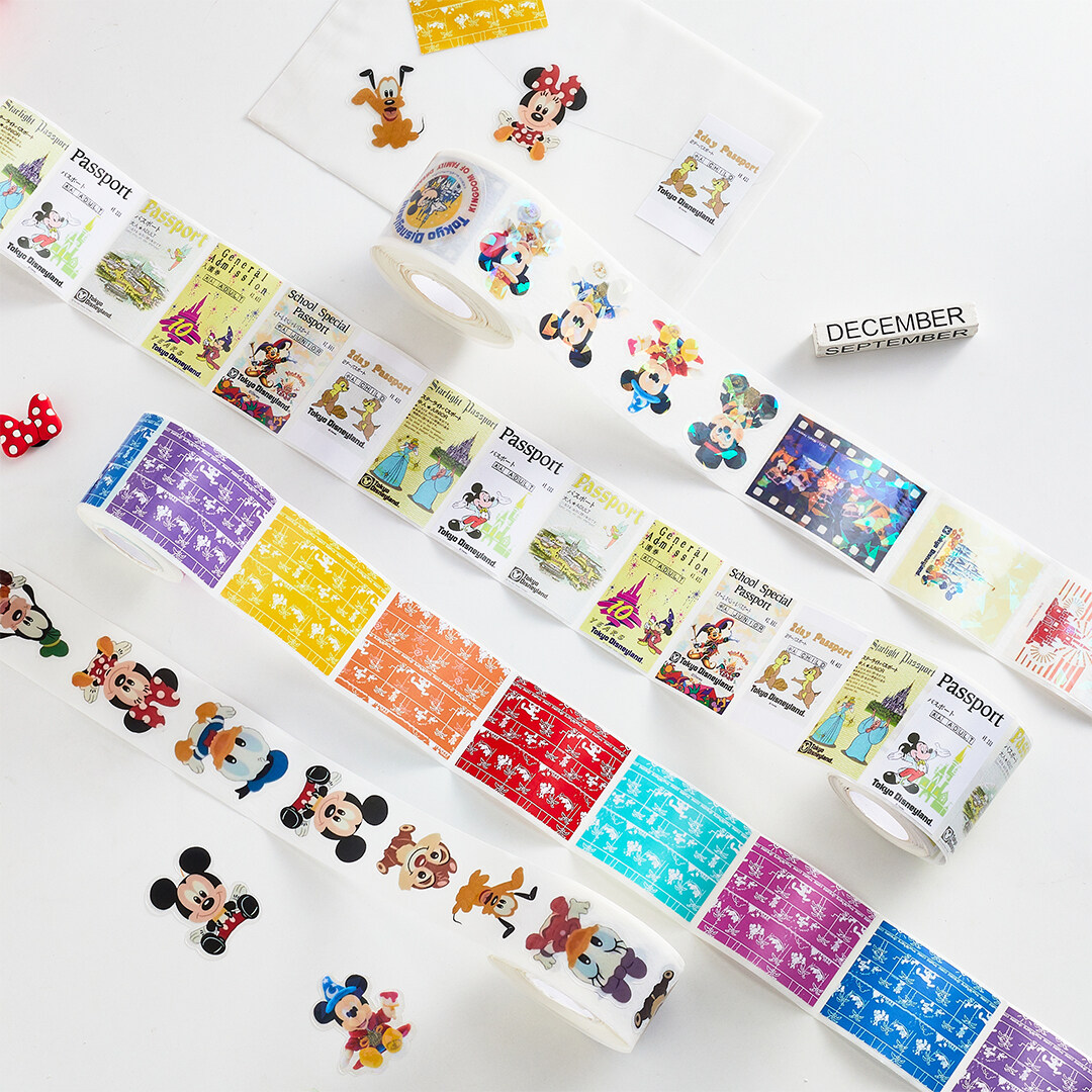 Color self-adhesive label custom brand logo cartoon character self-adhesive sticker roll