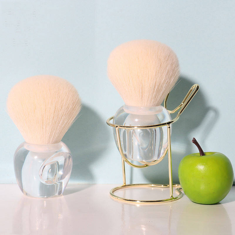 High Quality New Style Nylon Hair Cute Small Apple Shape Nail Dust Clean Brush For Professional Nail Polishing