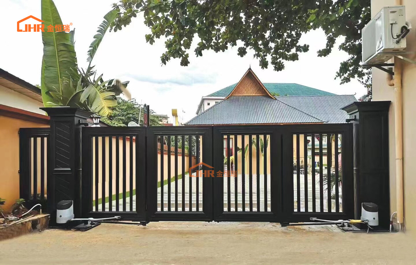  Why Aluminum Bi-fold Gates are Worth the Investment?